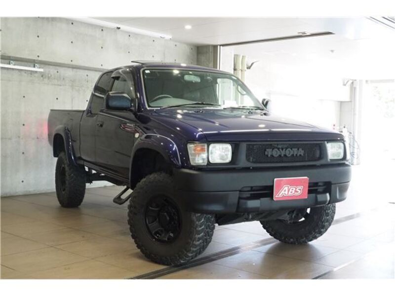 HILUX