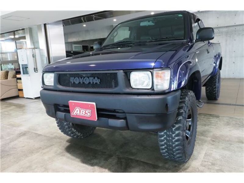 HILUX