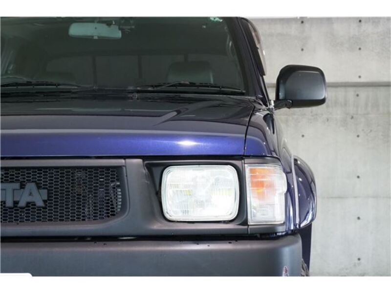 HILUX