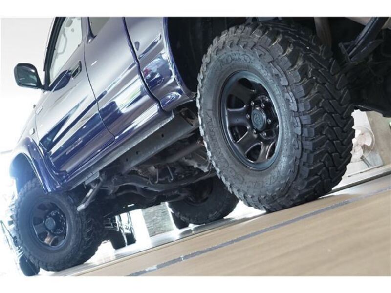 HILUX
