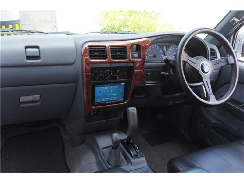HILUX