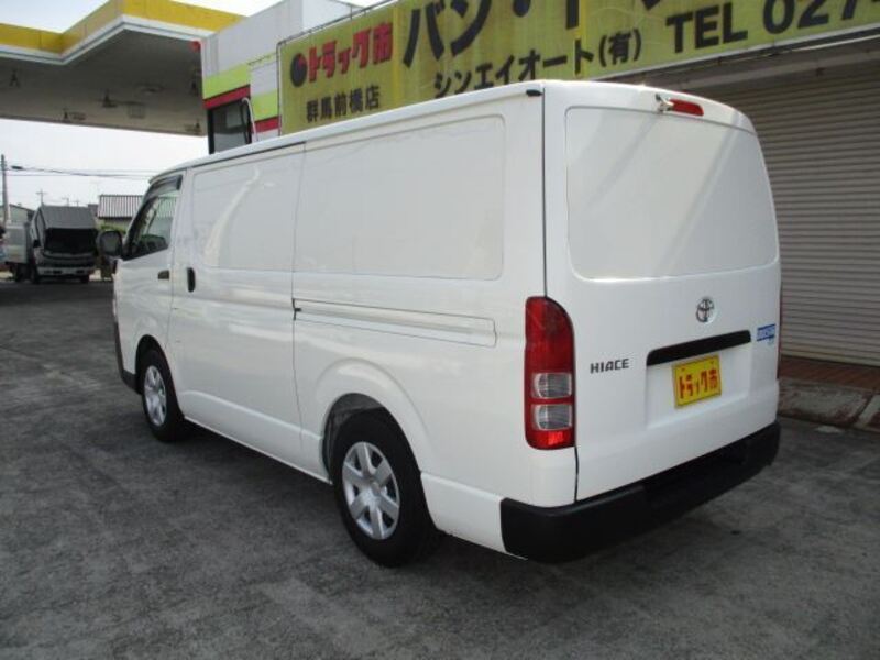 HIACE VAN