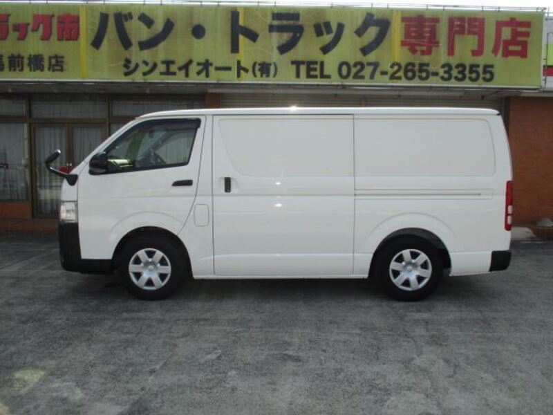 HIACE VAN