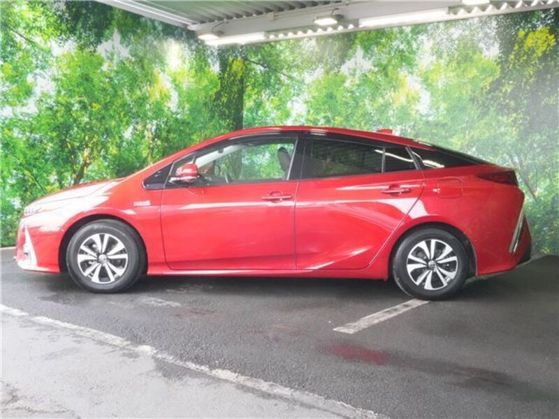 PRIUS PHV