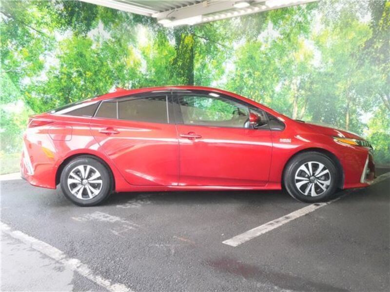 PRIUS PHV