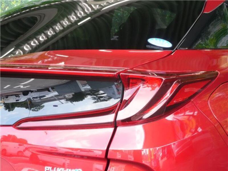 PRIUS PHV