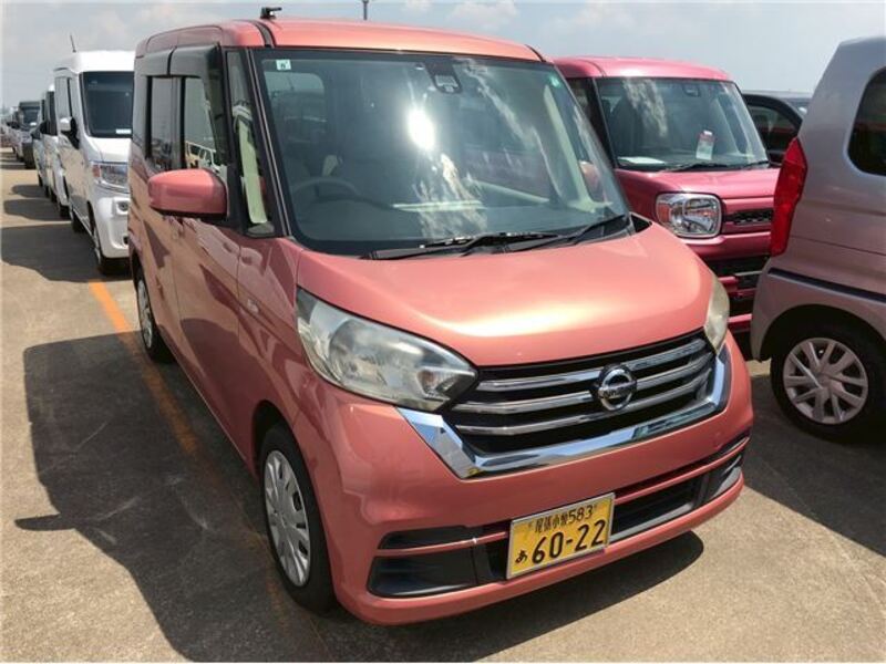 NISSAN DAYZ ROOX