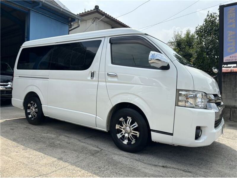 HIACE VAN