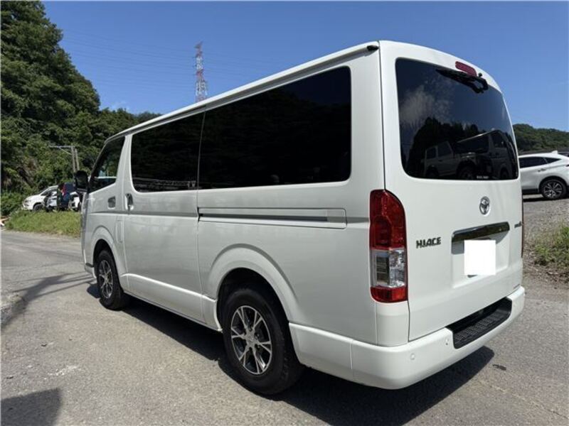 HIACE VAN