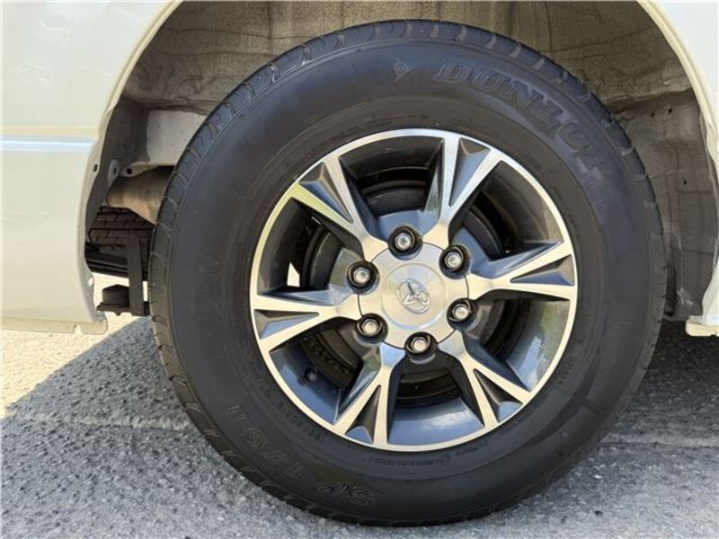 HIACE VAN