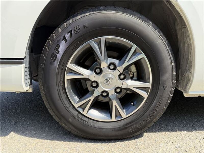 HIACE VAN