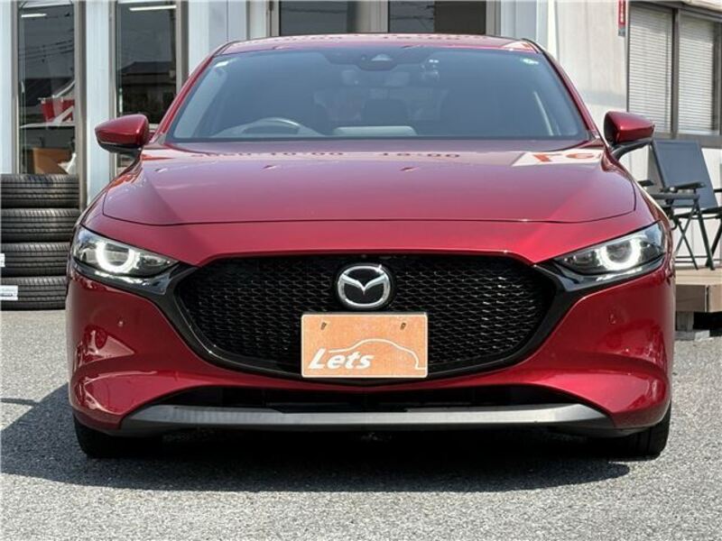 MAZDA3