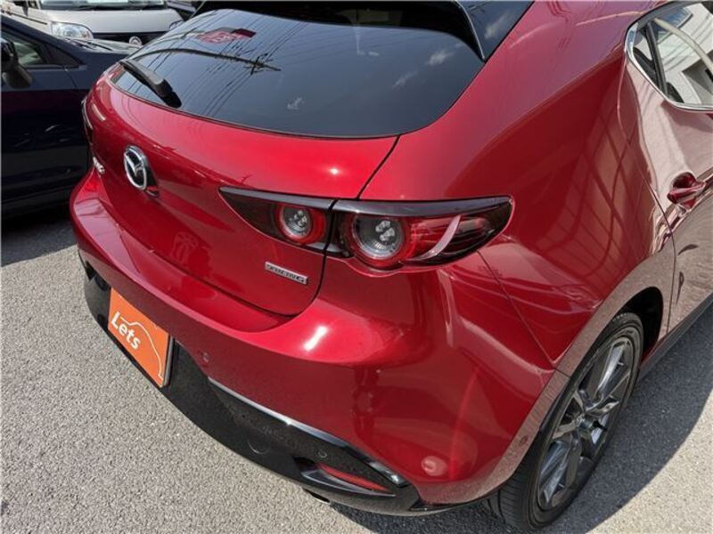 MAZDA3