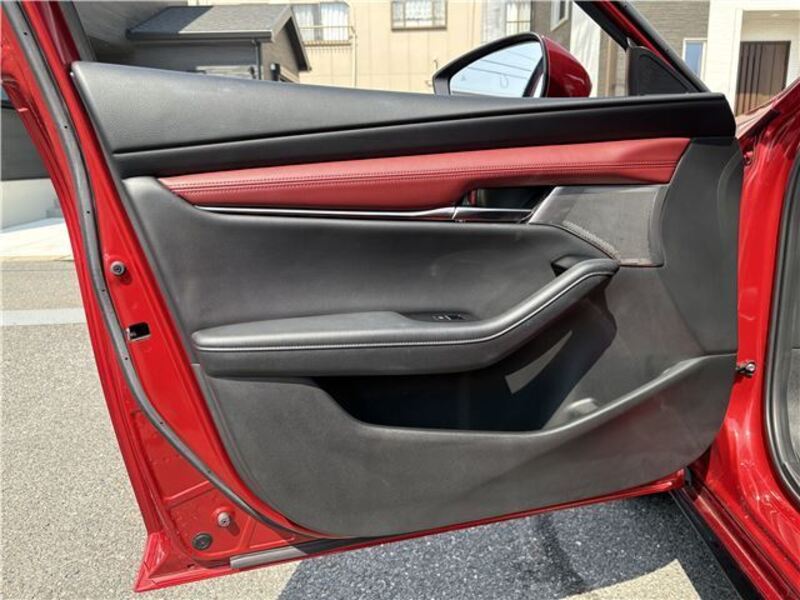 MAZDA3