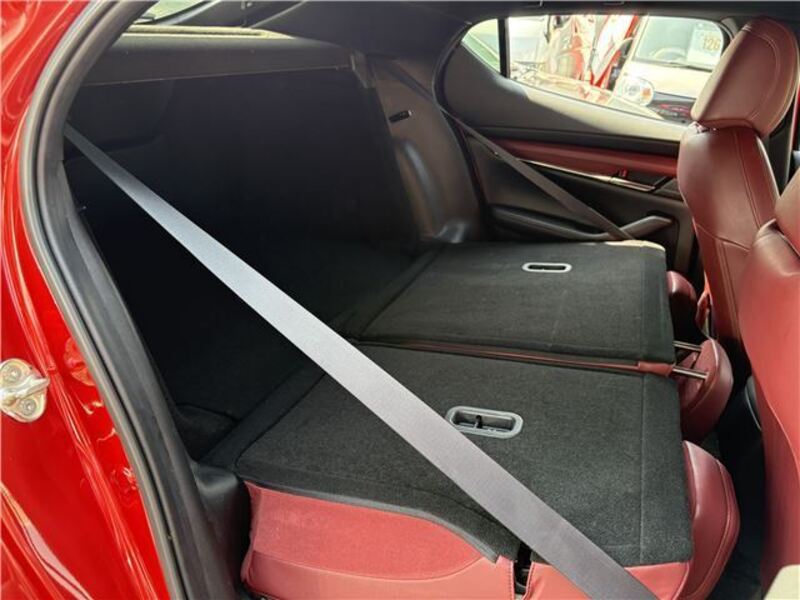 MAZDA3