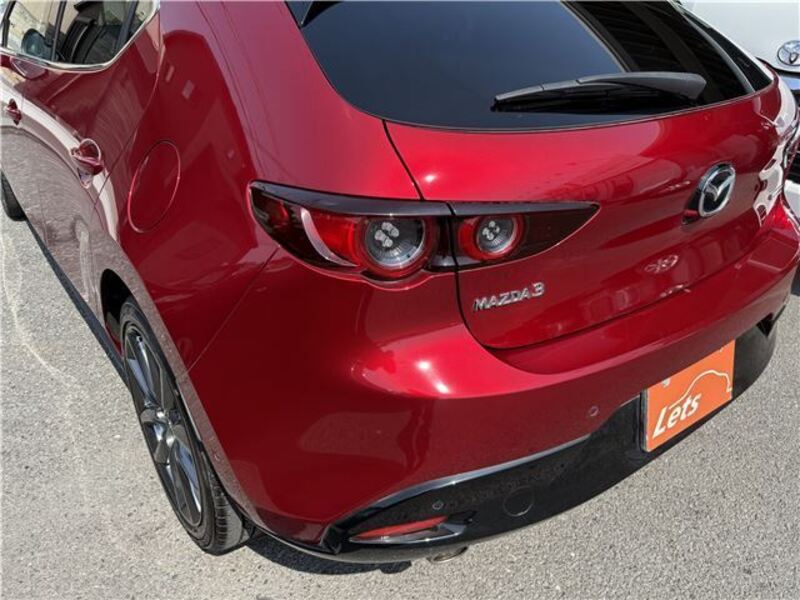 MAZDA3