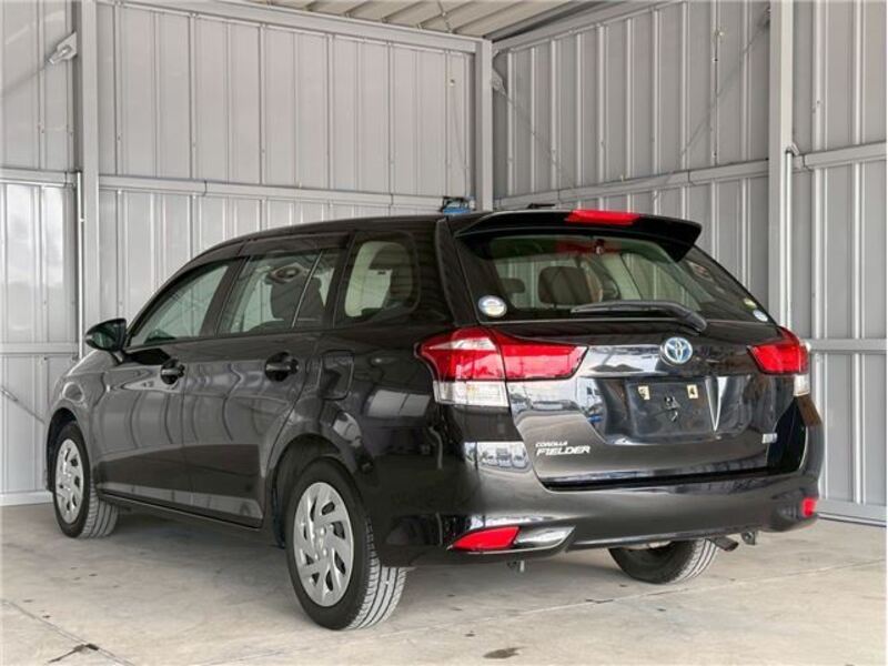 COROLLA FIELDER