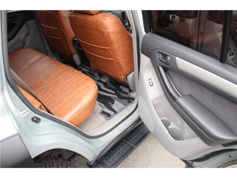 HILUX SURF