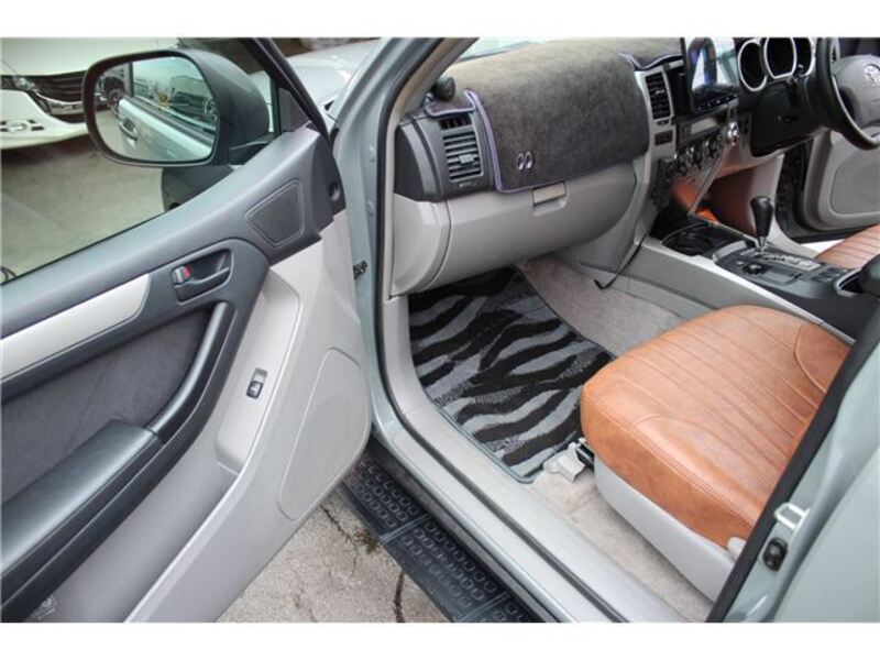 HILUX SURF