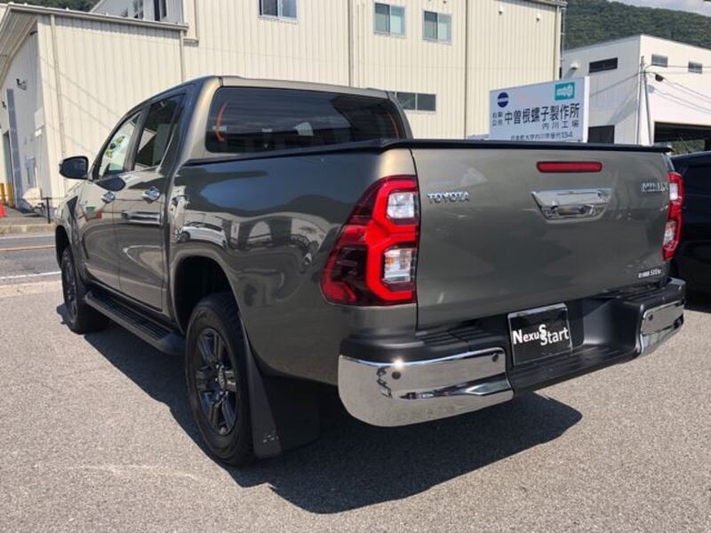 HILUX