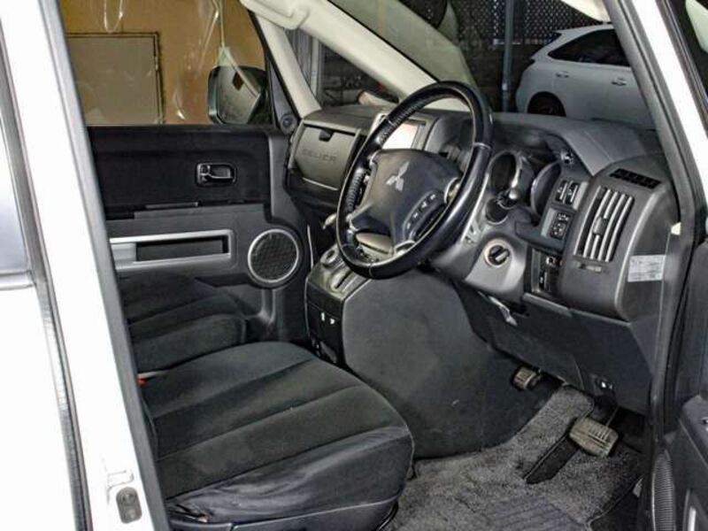 DELICA D5