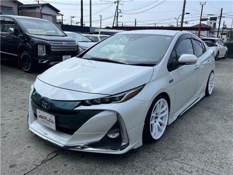 PRIUS PHV