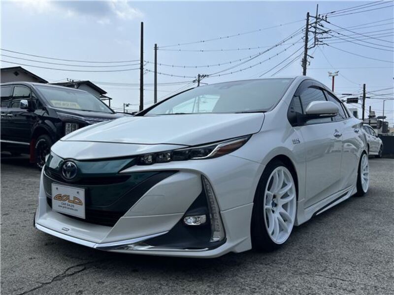 PRIUS PHV