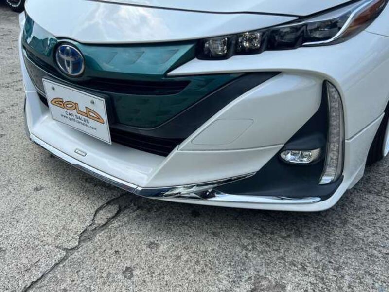PRIUS PHV