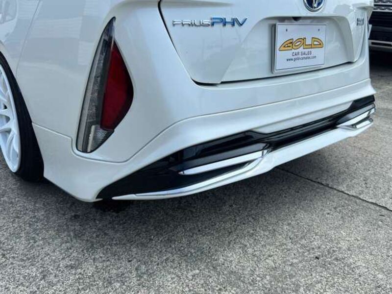 PRIUS PHV