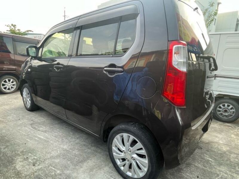 WAGON R