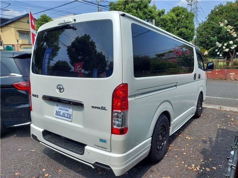 HIACE VAN