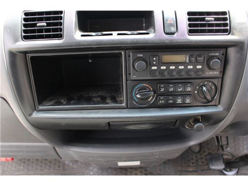 BONGO VAN