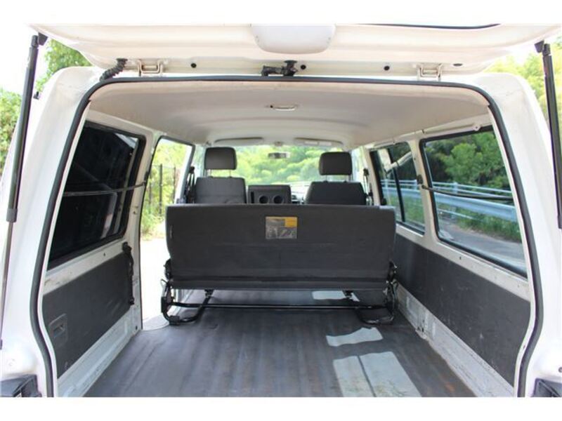 BONGO VAN