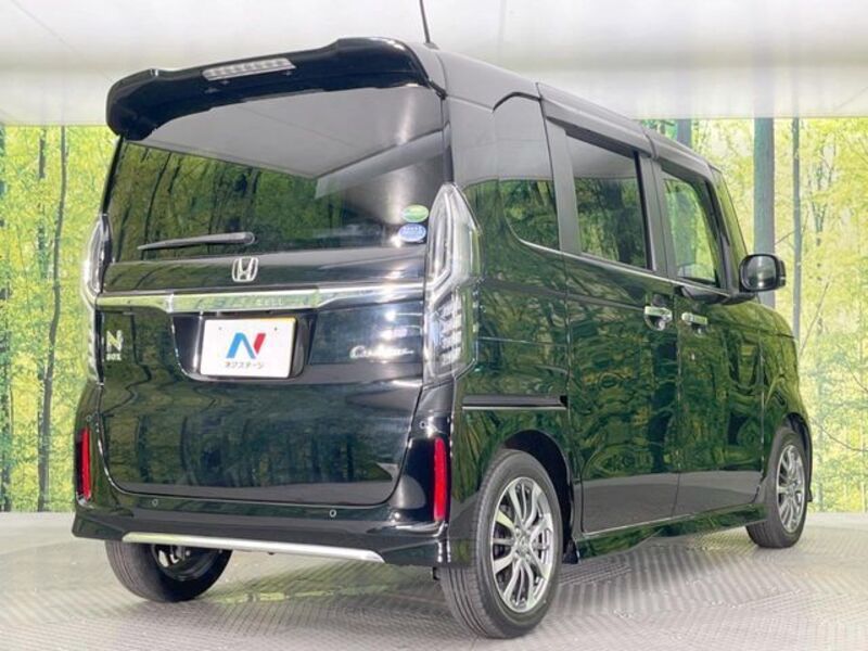 N BOX CUSTOM