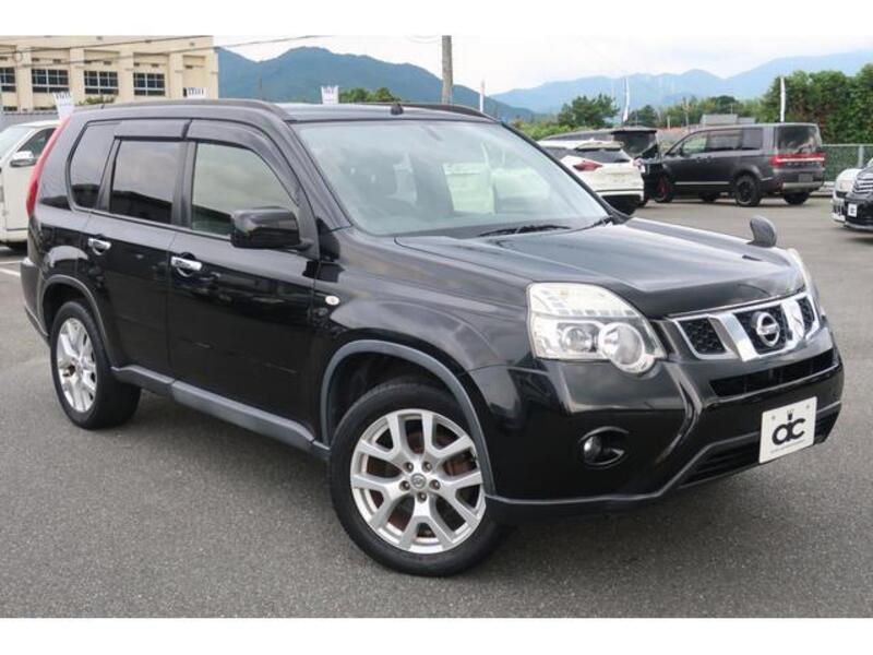 X-TRAIL