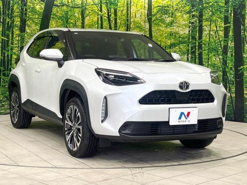 YARIS CROSS