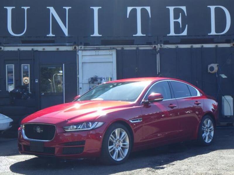 JAGUAR XE