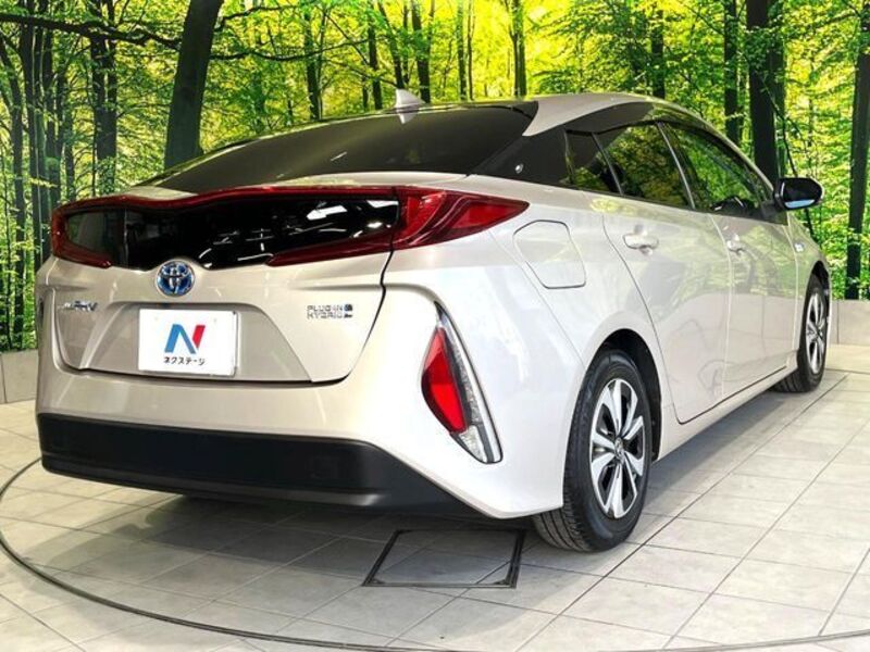 PRIUS PHV