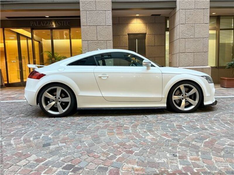 TT