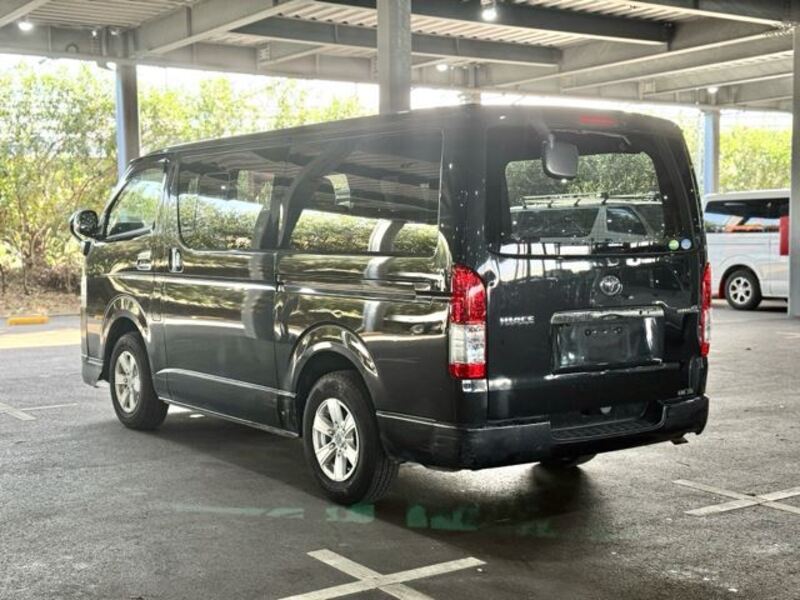 HIACE VAN