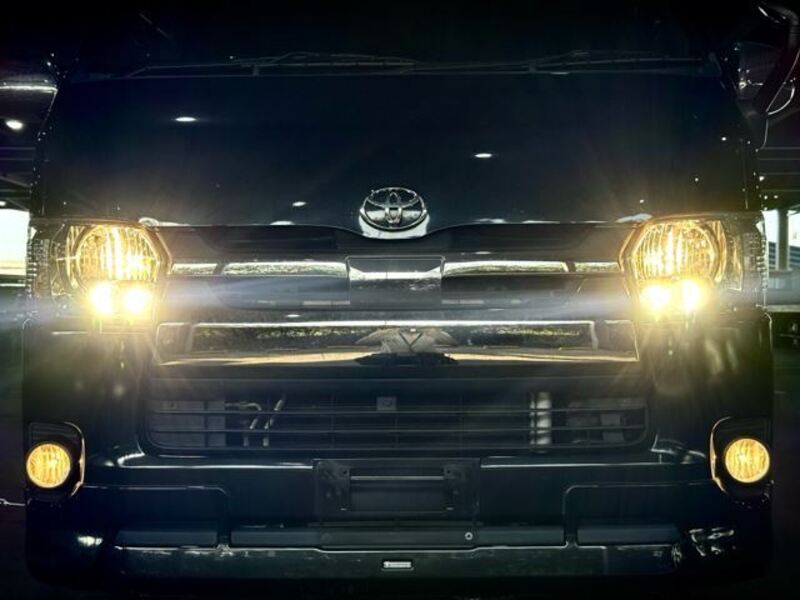 HIACE VAN