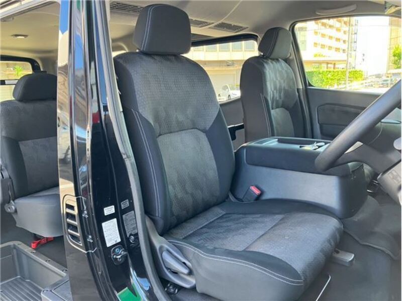 CARAVAN VAN