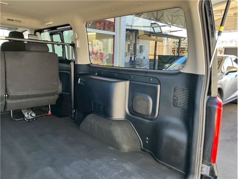 CARAVAN VAN