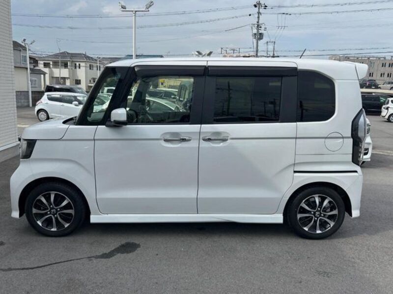 N BOX CUSTOM