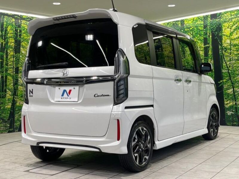 N BOX CUSTOM