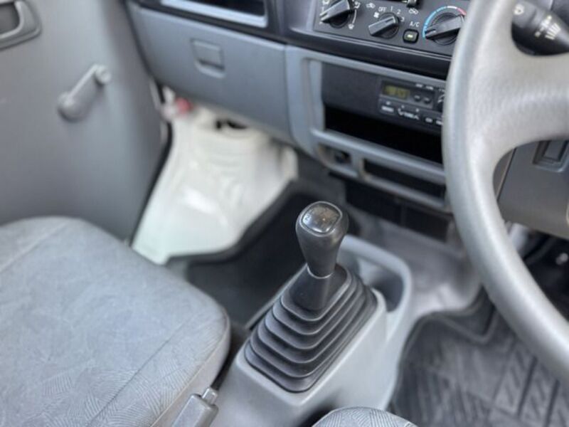 MINICAB TRUCK