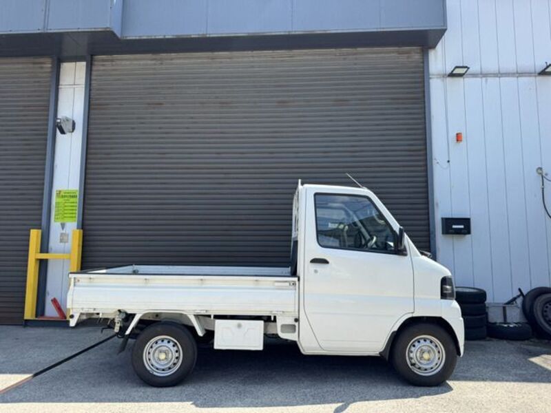 MINICAB TRUCK