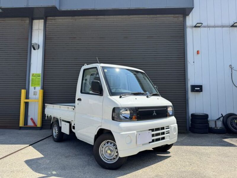 MINICAB TRUCK