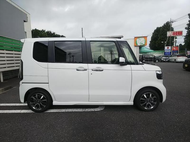 N BOX CUSTOM