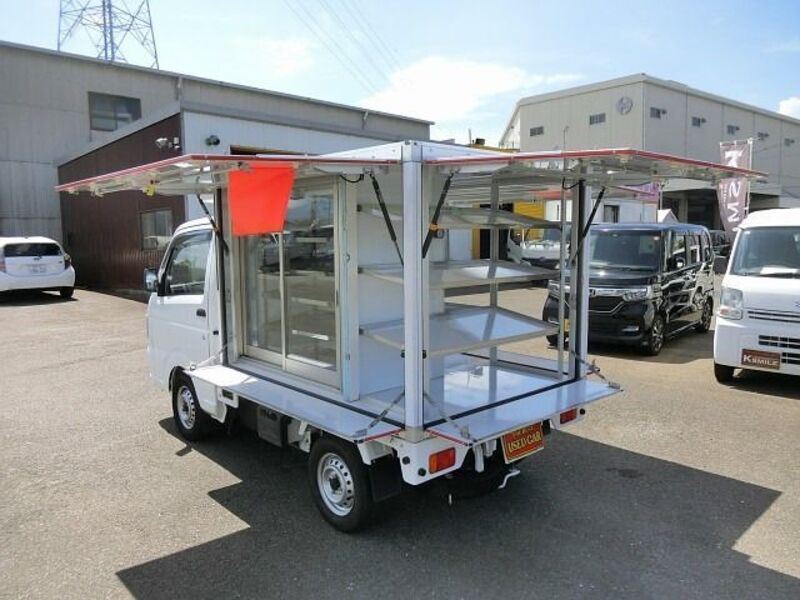 CARRY TRUCK
